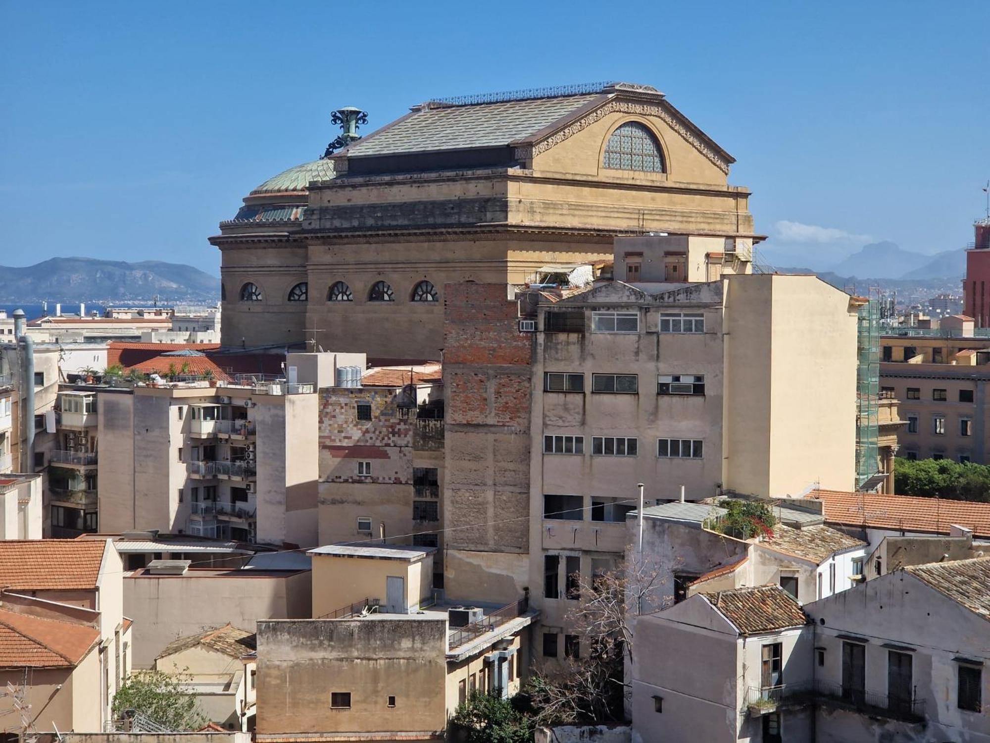 Residenza Paola Apartment Palermo Bagian luar foto