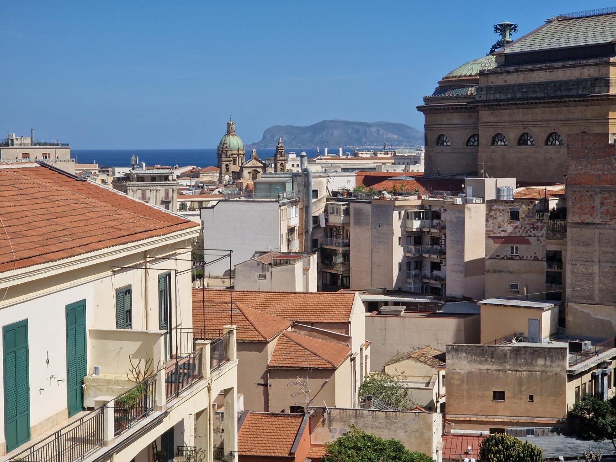 Residenza Paola Apartment Palermo Bagian luar foto