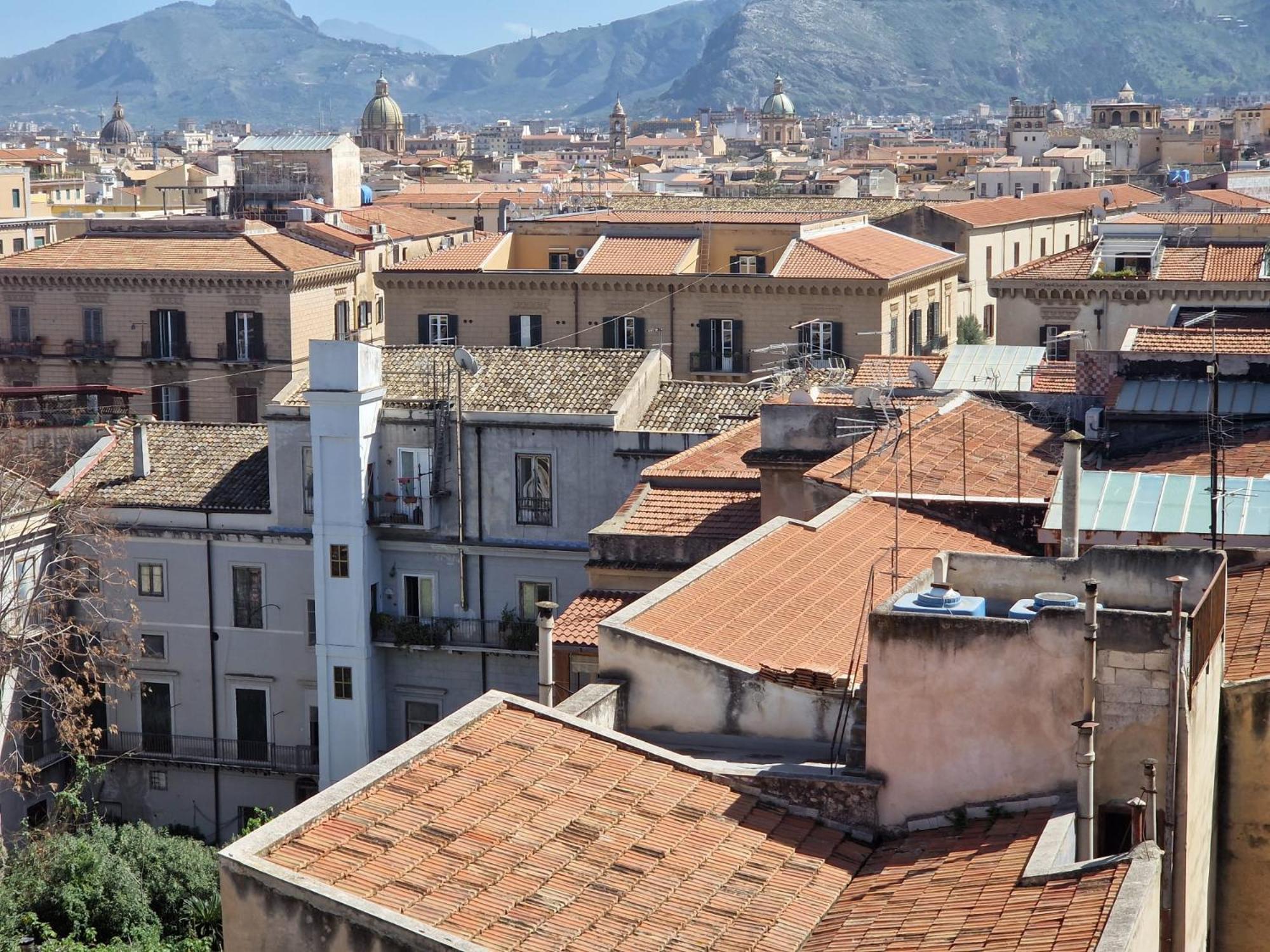 Residenza Paola Apartment Palermo Bagian luar foto
